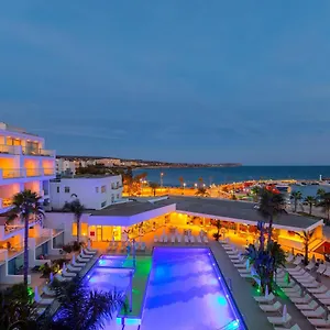 4* Ξενοδοχείο λιμανάκι